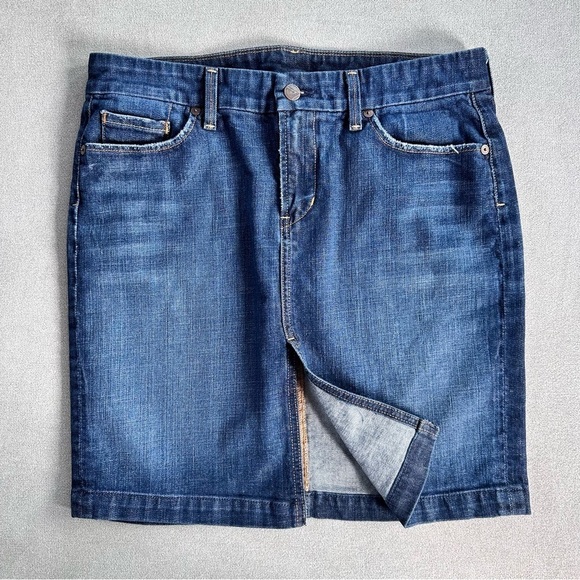 Citizens of Humanity Sophia Denim Skirt. Size 29. - Picture 3 of 10